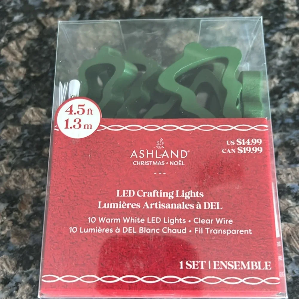 ASHLAND CHRISTMAS TREE SHAPED LED CRAFTING LIGHTS NWT